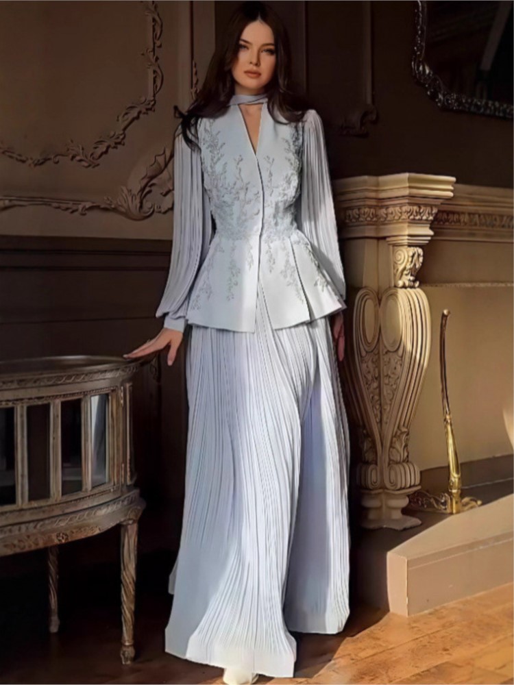 Women'S Fashion Trends Spring 2026 - طقم نسائي خريفي 2026 من قطعتين:
