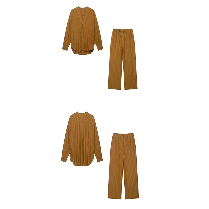 Women'S Fashion Trends Spring 2026 - بدلة نسائية من الكتان المخطط من
