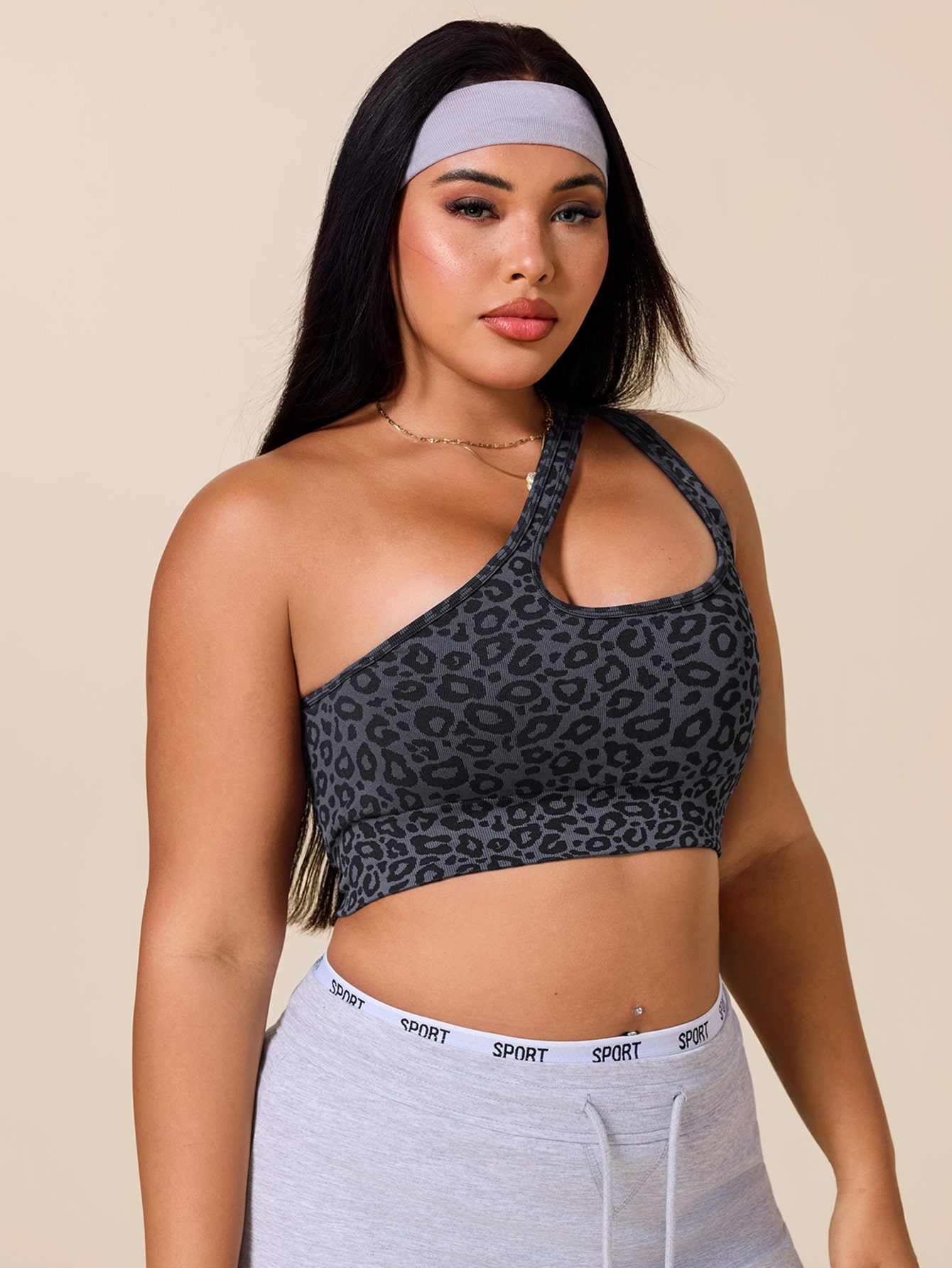 حمالة صدر رياضية غير متماثلة ل - مراجعة Asymmetric Top Women وسعره