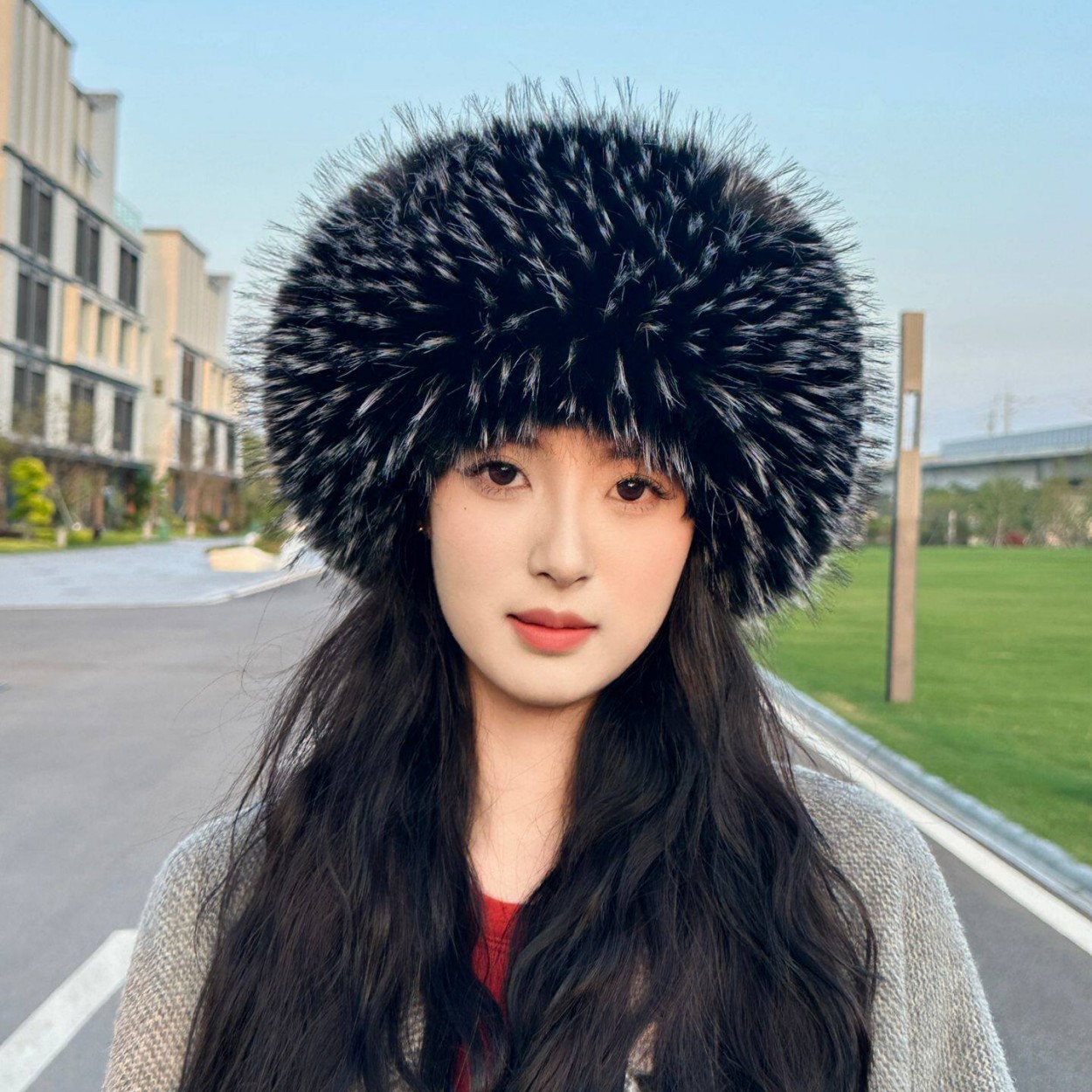 قبعة دائرية مفتوحة من الفرو ال - مراجعة Women Fashion Hats وسعره