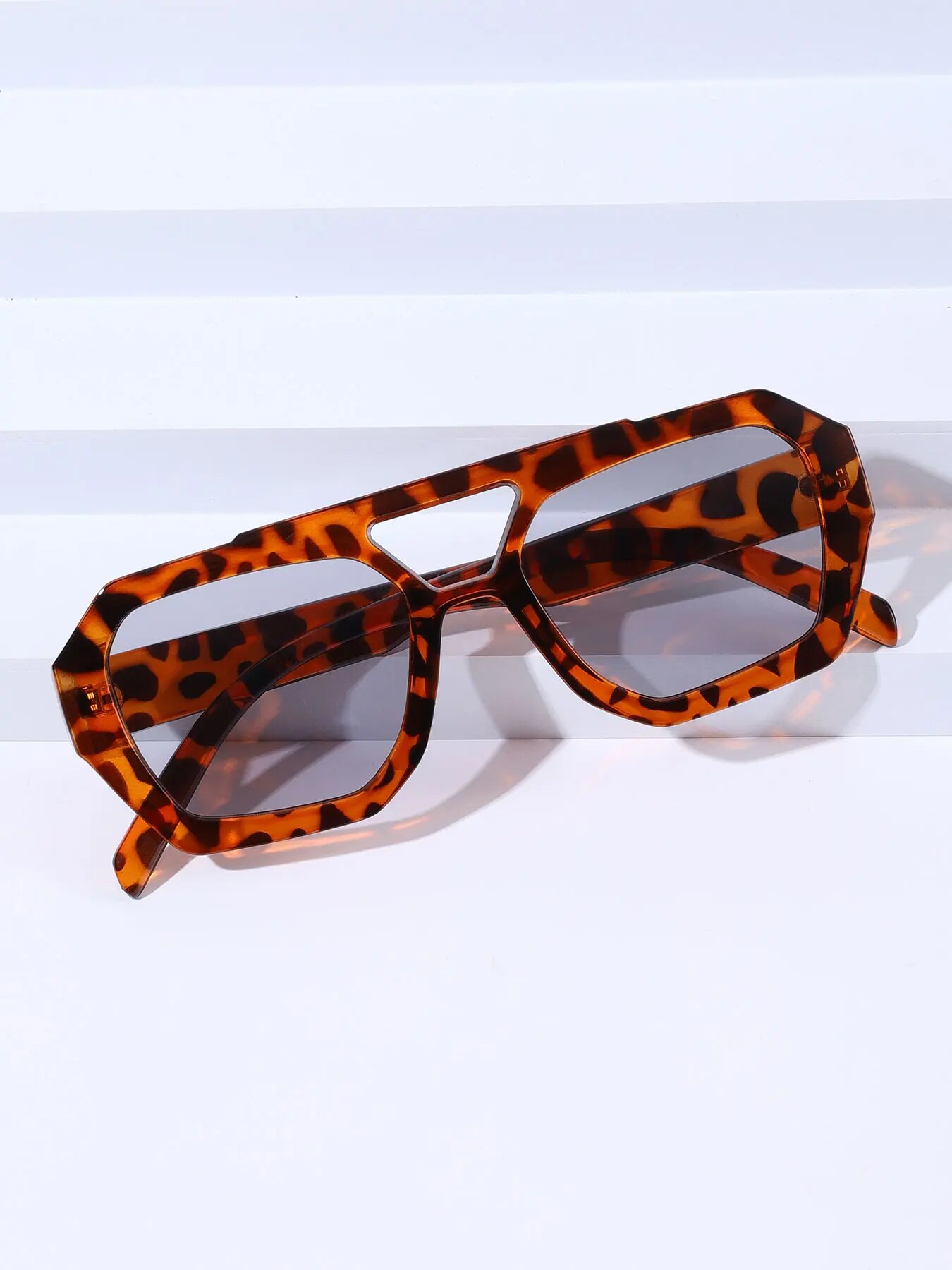 نظارات شمسية مربعة غير منتظمة  - مراجعة Women'S Fashion Reading Glasses وسعره