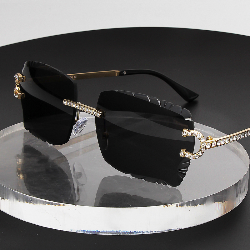 نظارات شمسية مربعة بدون إطار ب - مراجعة Women'S Fashion Reading Glasses وسعره